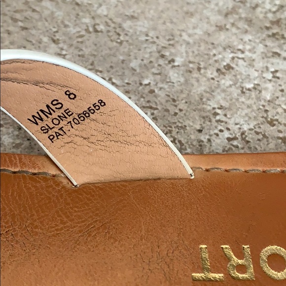 Report Flip Flops - Picture 2 of 4